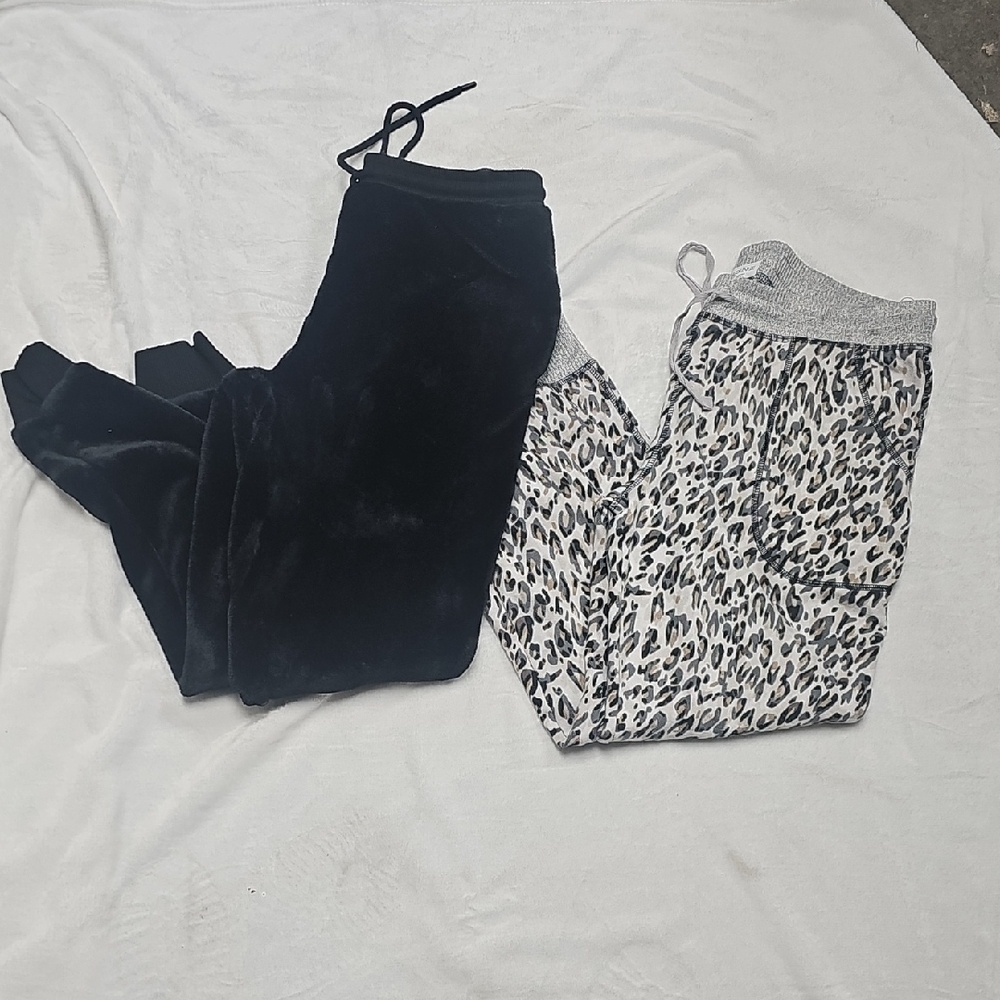 Velvet Black Lounge & Leopard Print Lounge Pants - 2 Pack